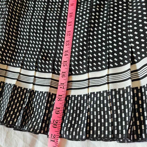 Jones New York Petite Silk Skirt - Picture 7 of 8